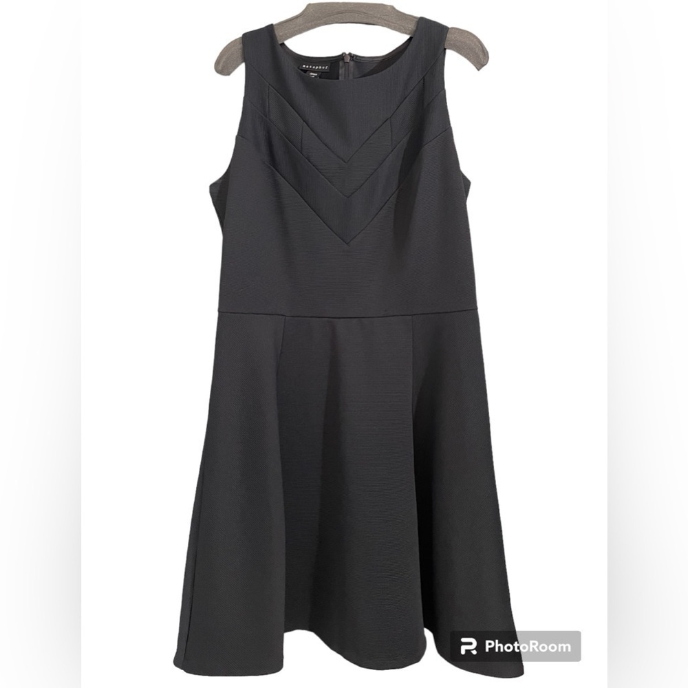 Large Metaphor “little black dress” SZ Large Excellent condition​​​​​​​